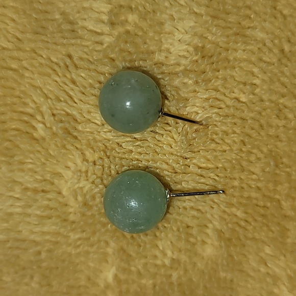 Vintage Beautiful Elephant Jade & 14k Gold  Necklace & Earrings - Picture 4 of 15